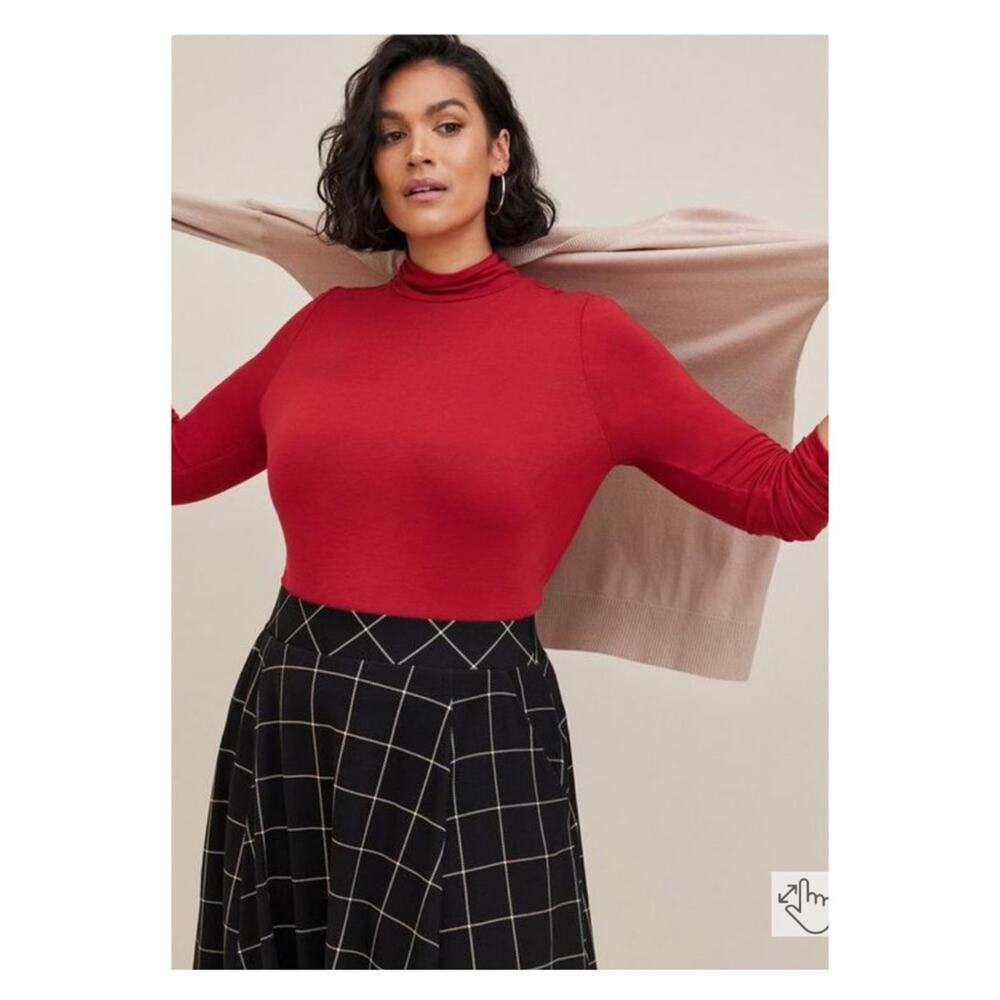 Torrid Red Studio Tissue Jersey Layering Turtleneck Sz.4 NWT